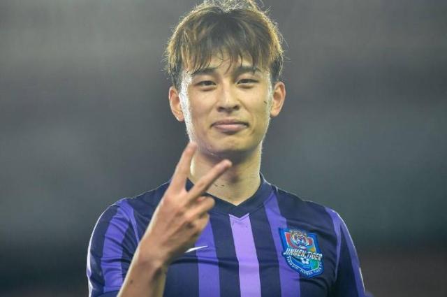 1721320402969068837.jpg kaiyun-巴顿期待回工体:就像回娘家 希望在国安身上抢分