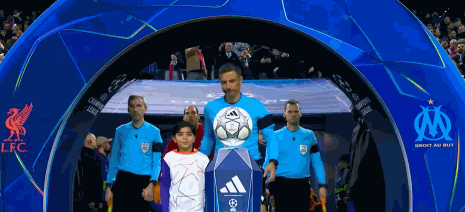 开云APP-XbotGo丨利物浦3-0马赛，索博任意球贴地斩，加克波破门