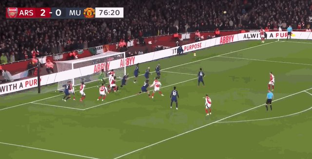 【英超】阿森纳2比0曼联，廷伯、萨利巴通过角球破门