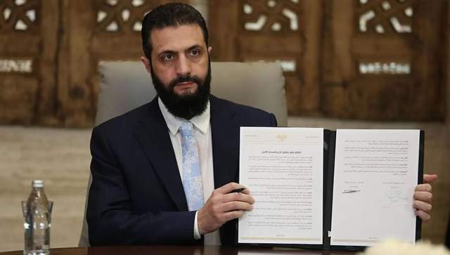 开云APP-库尔德兵败如山倒，比阿萨德输得还快，朱拉尼此人很不简单