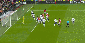 开云体育下载-热闻|谢什科5战4球，B费破27年神迹！曼联复仇维拉，稳守积分榜前三